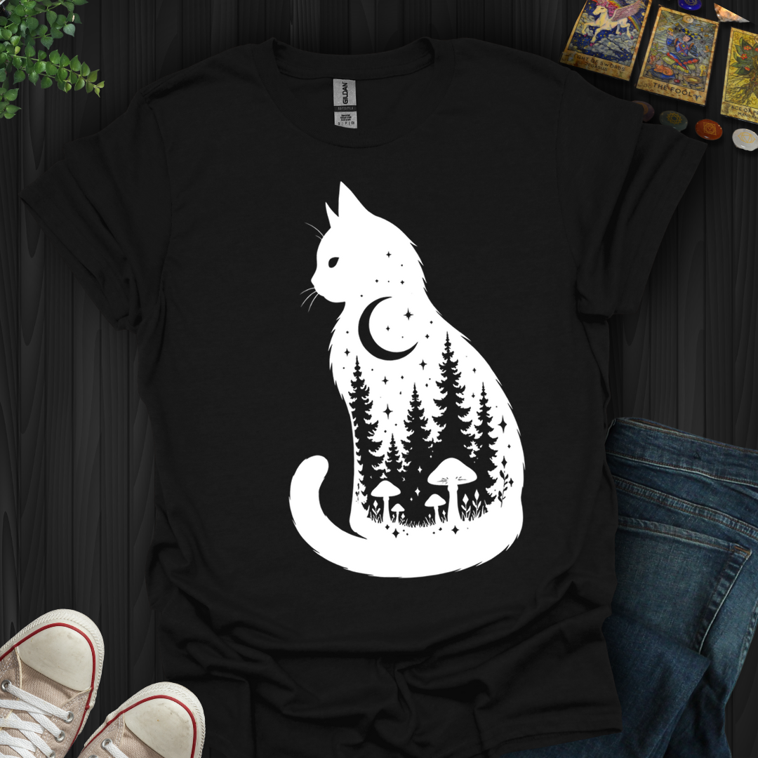 Moonlit Familiar- T-Shirt
