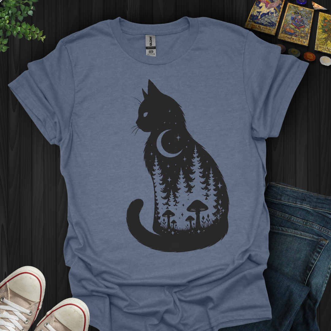 Moonlit Familiar- T-Shirt