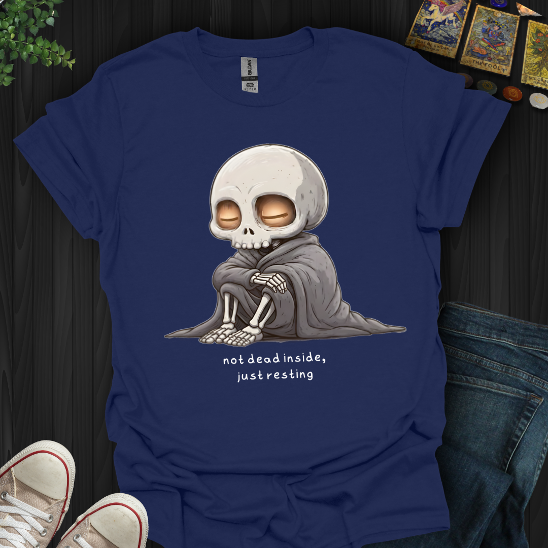 Just Resting  T-Shirt New