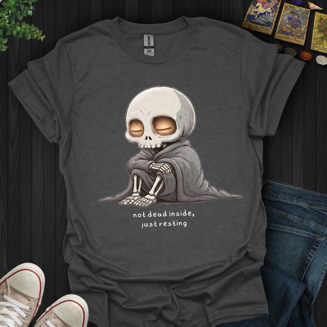 Just Resting  T-Shirt New