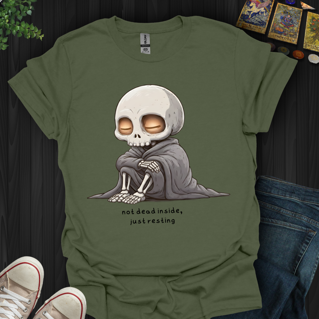 Just Resting  T-Shirt New